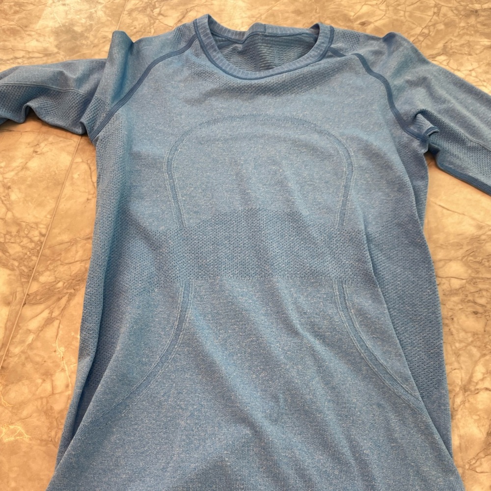Lululemon womens long sleeve swiftly tech, denim color